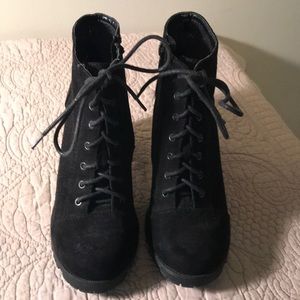 Zip up boots